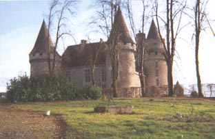 Le château de Coussac Bonneval