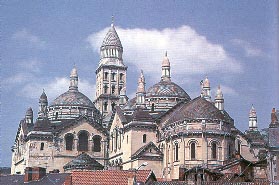 La cathédrale Saint Front de Périgueux, cliché extrait du guide européen des chemins de Compostelle